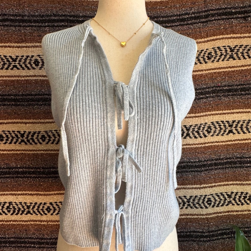 Abercrombie & Fitch Ribbed Tie Front Sweater Vest Women XS Light Blue Sleeveless